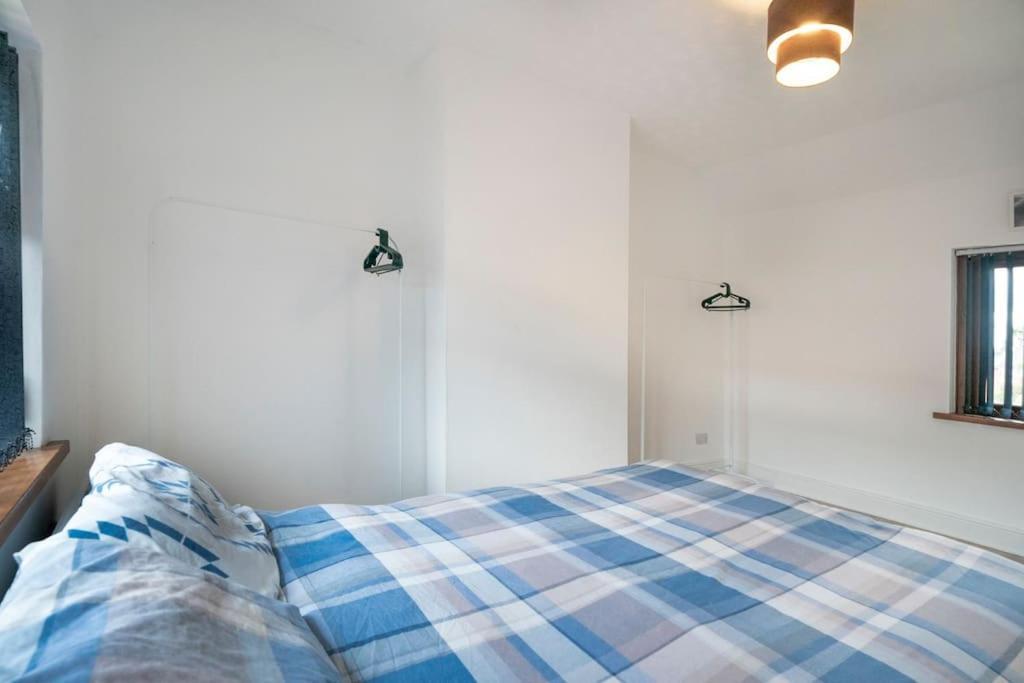 Modern 3 Bedroom House Close To Ferry And City Centre Белфаст Екстериор снимка