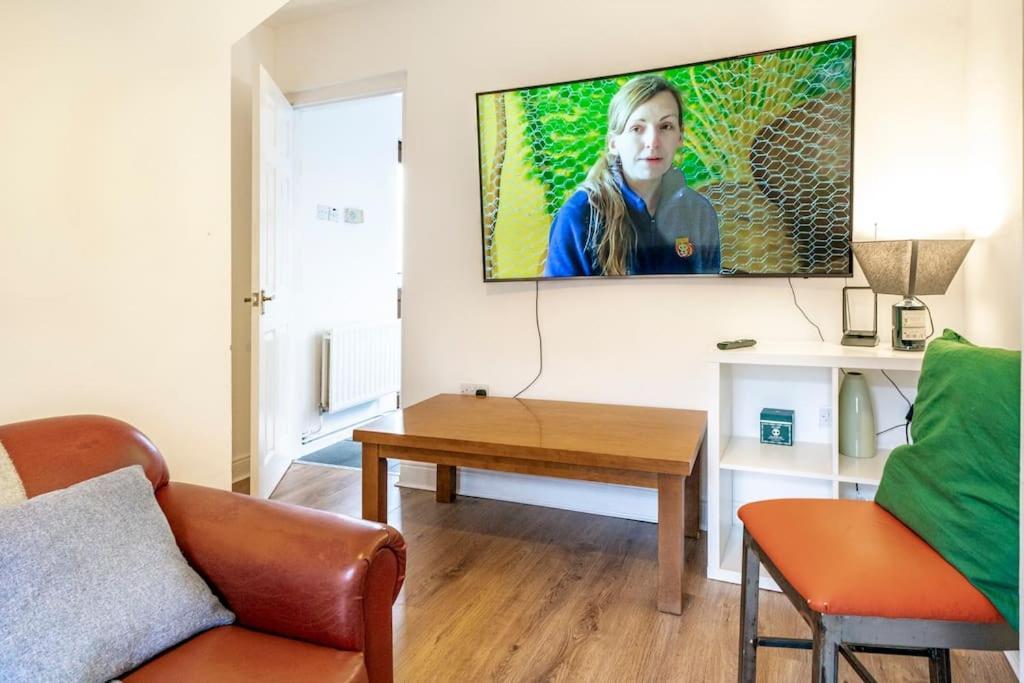Modern 3 Bedroom House Close To Ferry And City Centre Белфаст Екстериор снимка