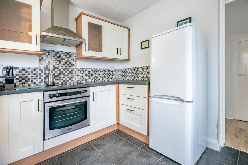 Modern 3 Bedroom House Close To Ferry And City Centre Белфаст Екстериор снимка